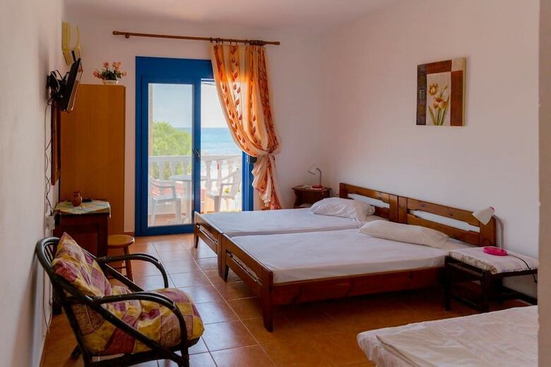 George Apartments Stegna