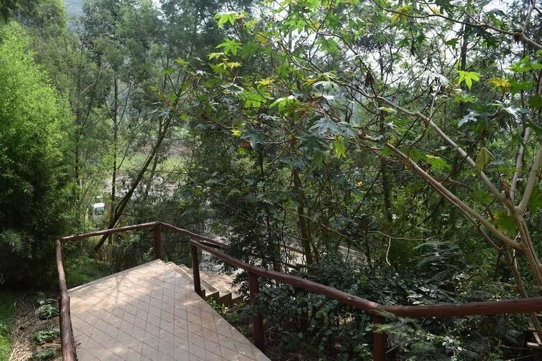 Bed & Breakfast Summit Safari Lodge