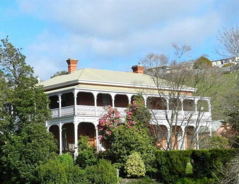 Bed & Breakfast The Dragonfly North West