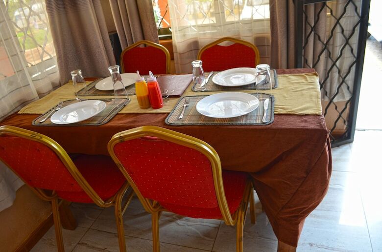Moonlight Hotel-namanve