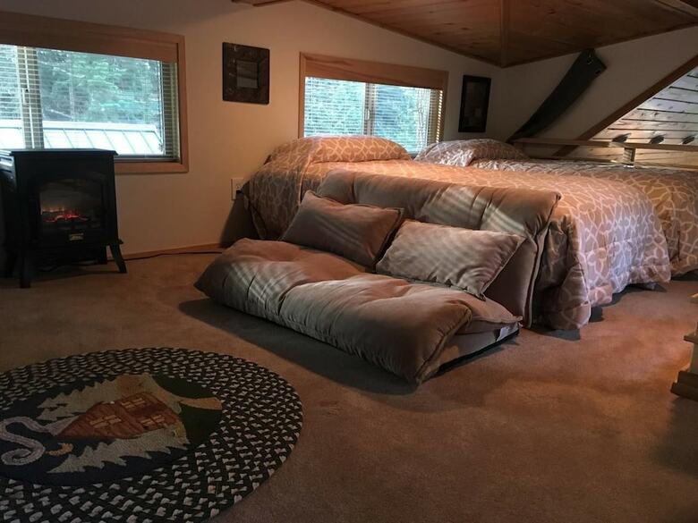 #45 The Cabins At Hyatt Lake-sleeps 4