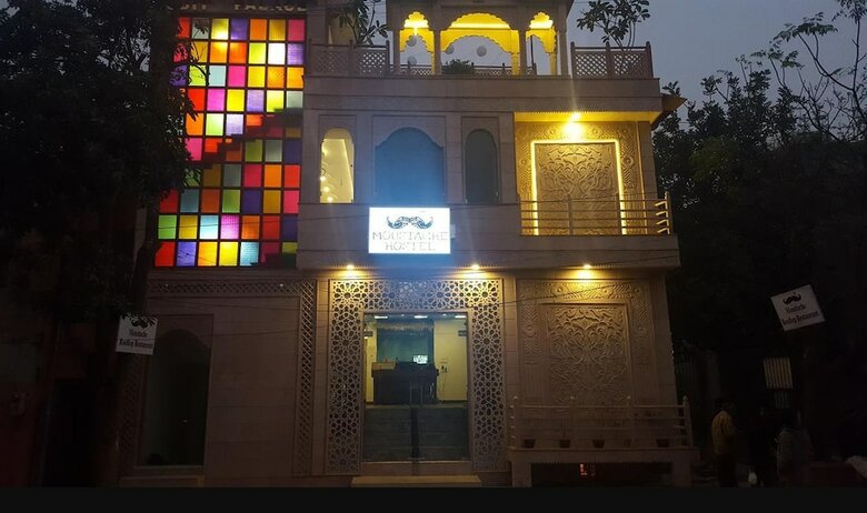 Hostal Mosutache Agra