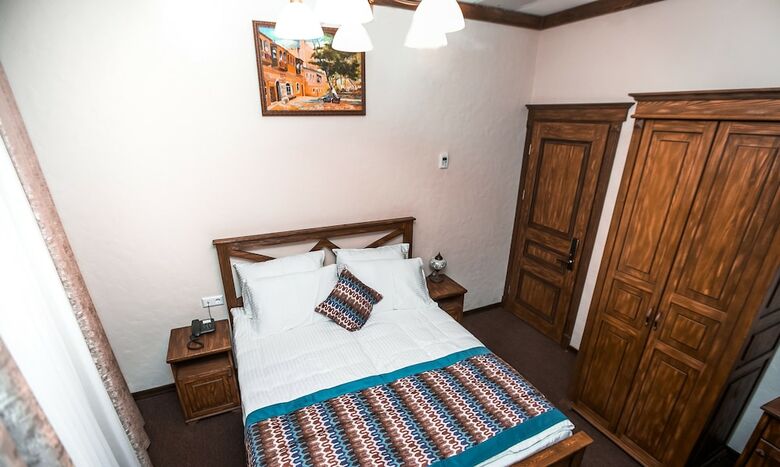 Maajid Hotel