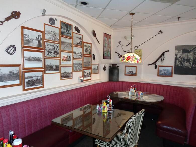 Historic Coronado Motor Hotel