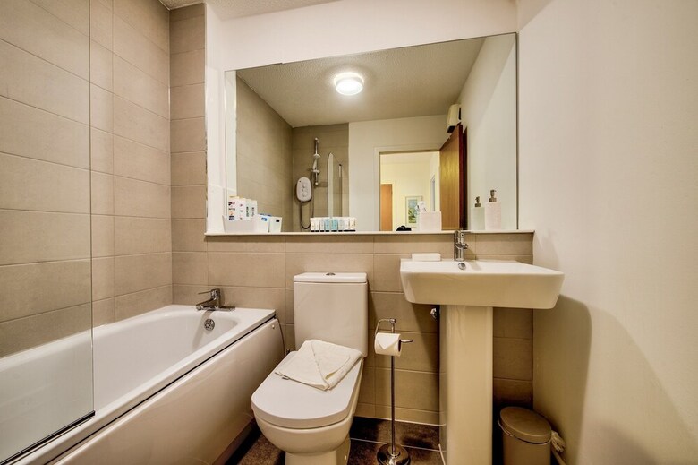 Apartamentos Guestready 2 Bedroom 10min Bus Ride To Centre