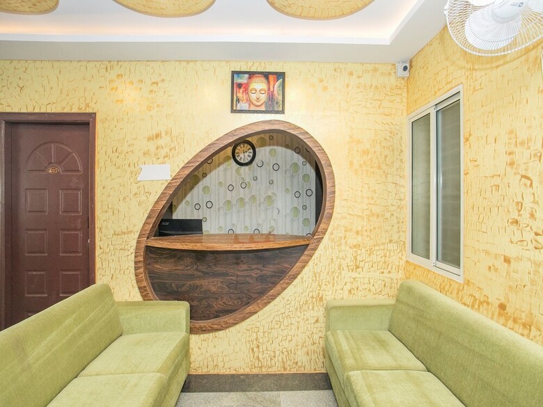 Hotel Oyo 14272 Manyata Palace