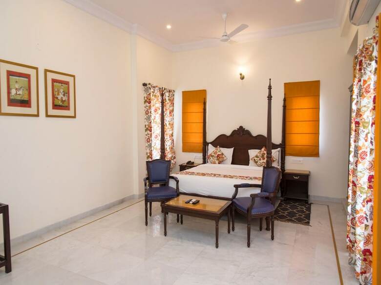 Hotel Oyo 13793 Villa Sagat Raaso