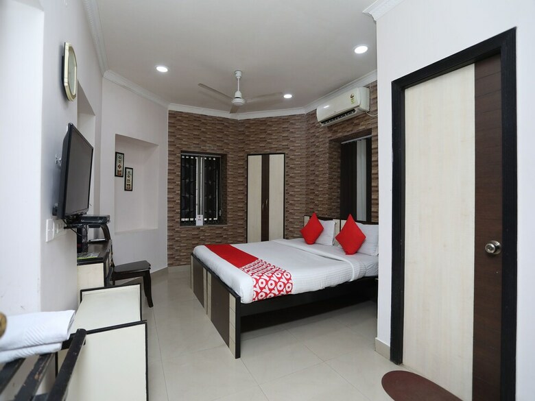 Hotel Oyo Flagship 16097 Neeranand Regency Bhowanipore