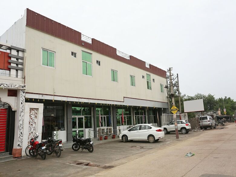 Oyo 8391 Hotel Sanjog Resort