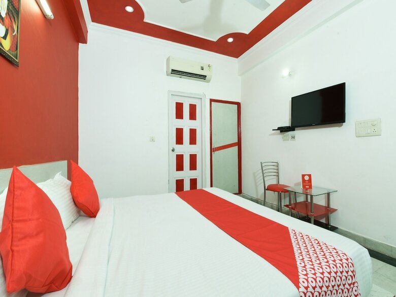 Hotel Oyo 16687 Namdeep