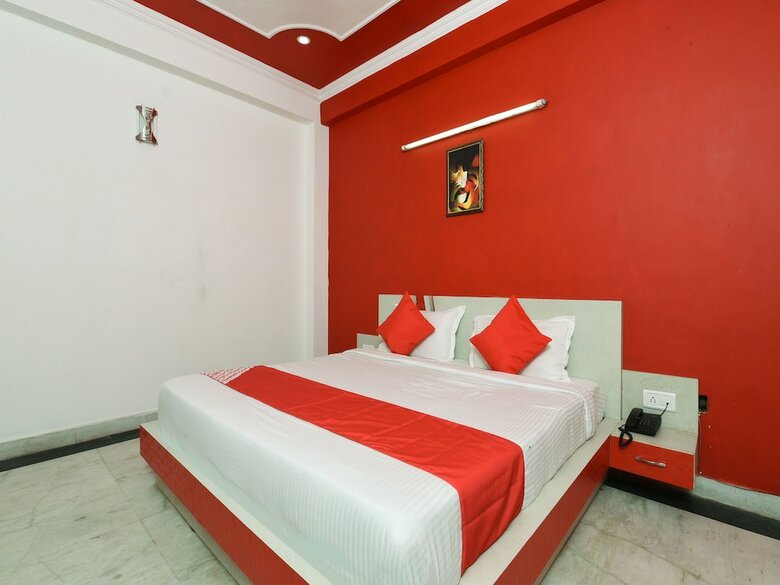 Hotel Oyo 16687 Namdeep