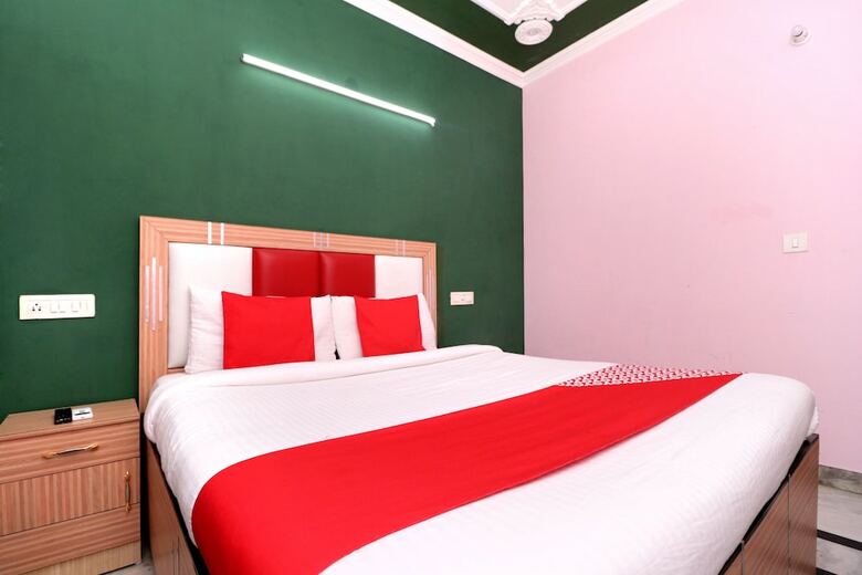 Oyo 16715 Hotel City Luxury 45