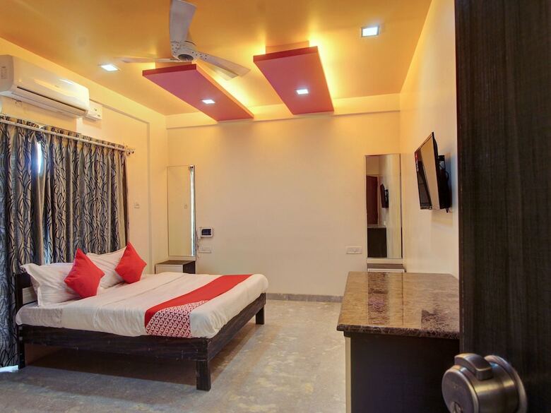 Hotel Oyo 17116 Lng Hospitality