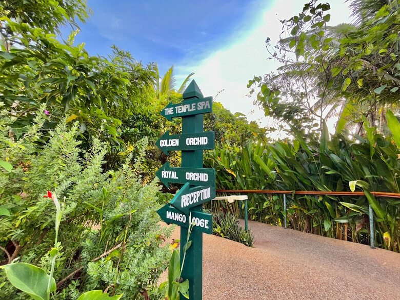 Hotel Coco Grove Beach Resort