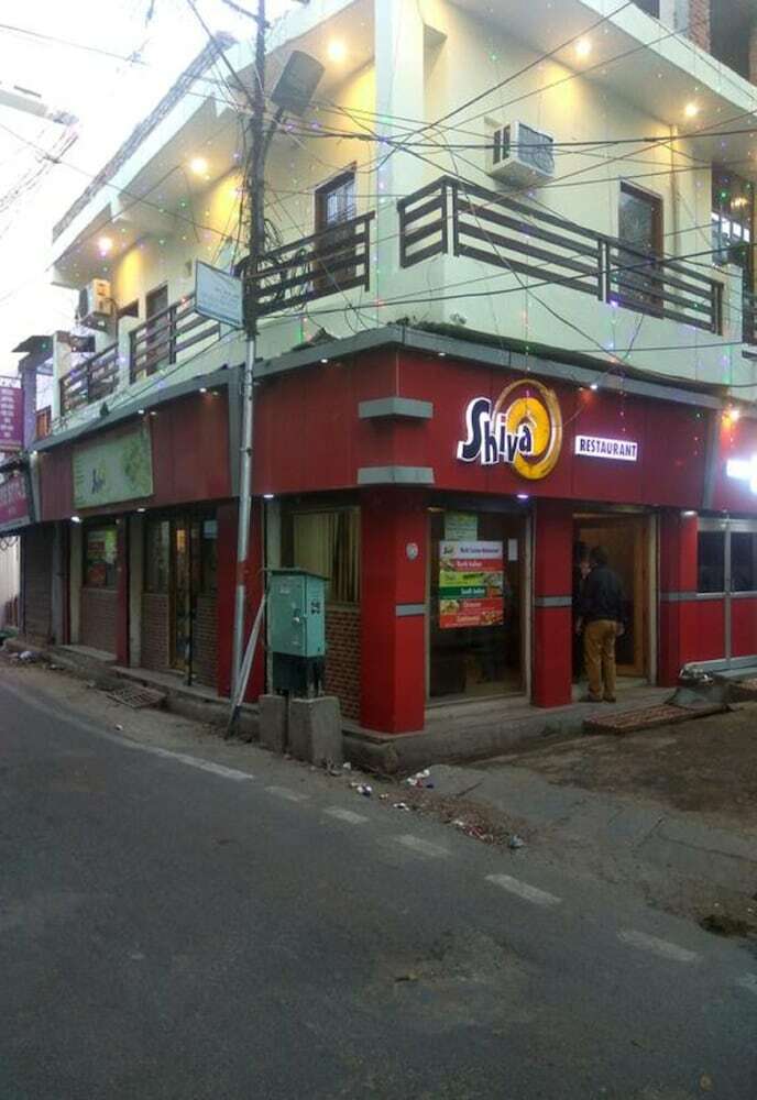 Hotel Walkin Shiva P Guest House