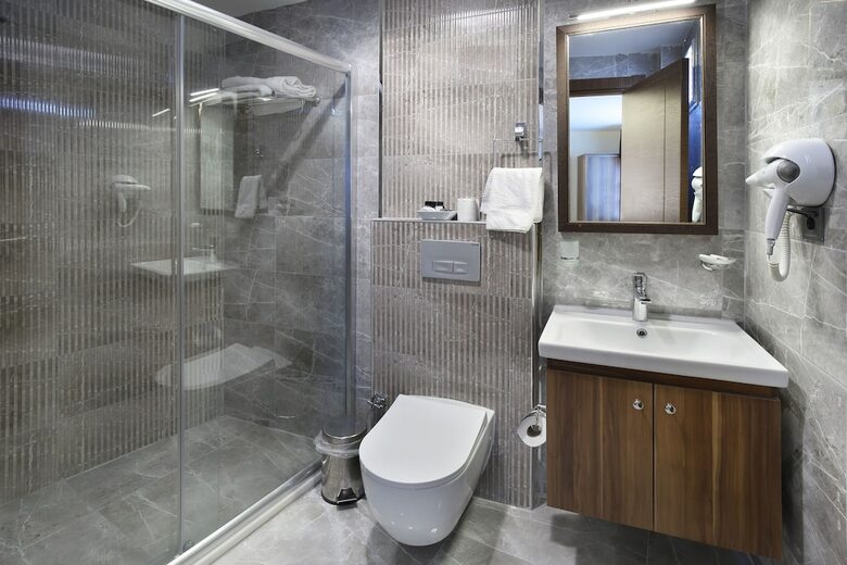 Ta?k�pr� Hotel