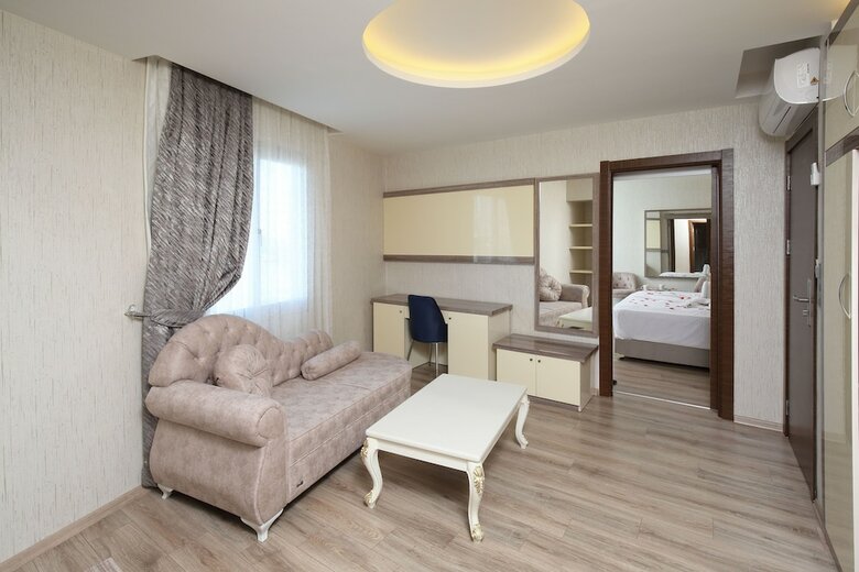 Ta?k�pr� Hotel