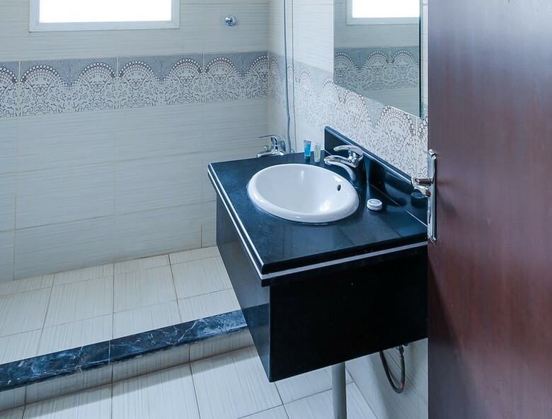 Apartamento Oyo 124 Dome Hotel Suites Al Orouba
