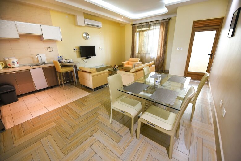 Aparthotel Bmk House Apartments