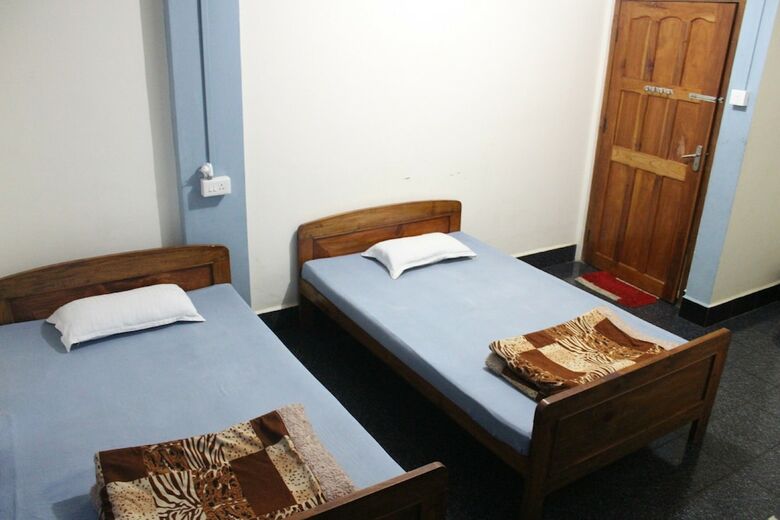 Hotel Pumpkin Vibgyor Guest House
