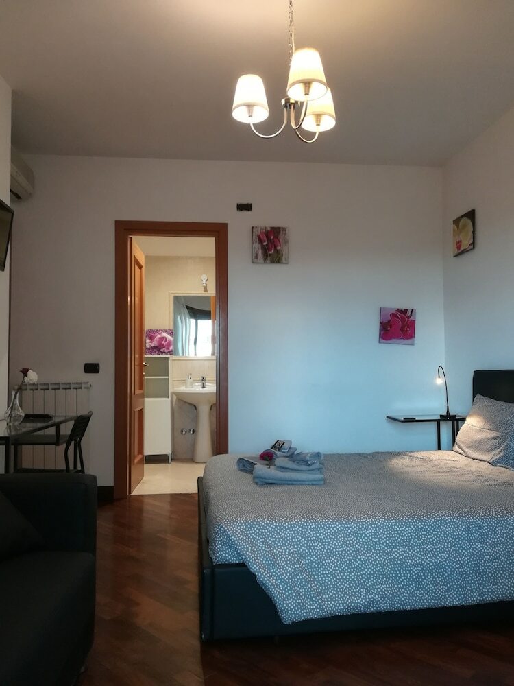 Hotel Leonardo Rome Holidays