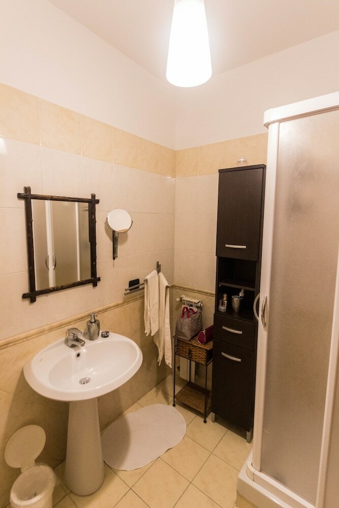 Hotel Leonardo Rome Holidays