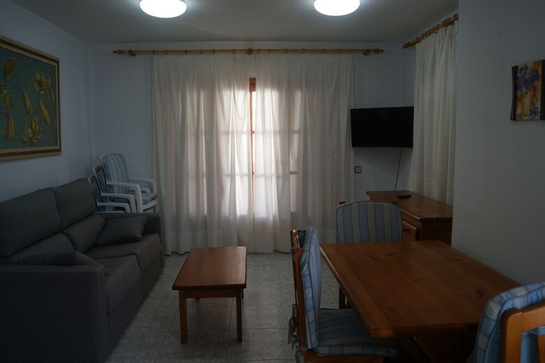 Apartamentos Marineu Jazmines 4/6