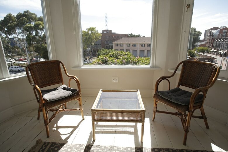 Hostal Moy Guesthouse & Backpackers - Hostel