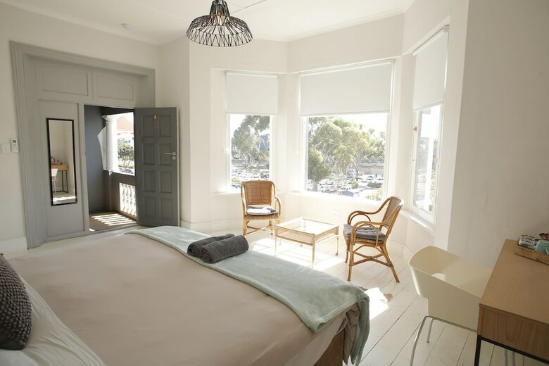 Hostal Moy Guesthouse & Backpackers - Hostel