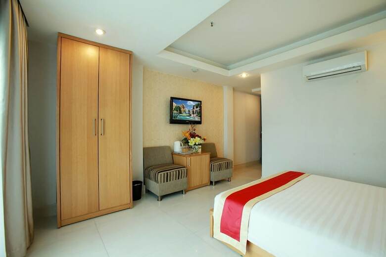 Lucky Star Hotel