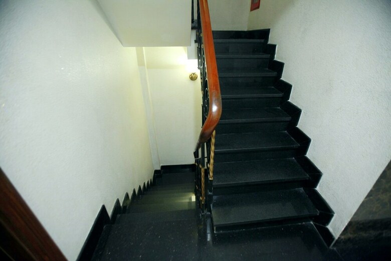 Lucky Star Hotel