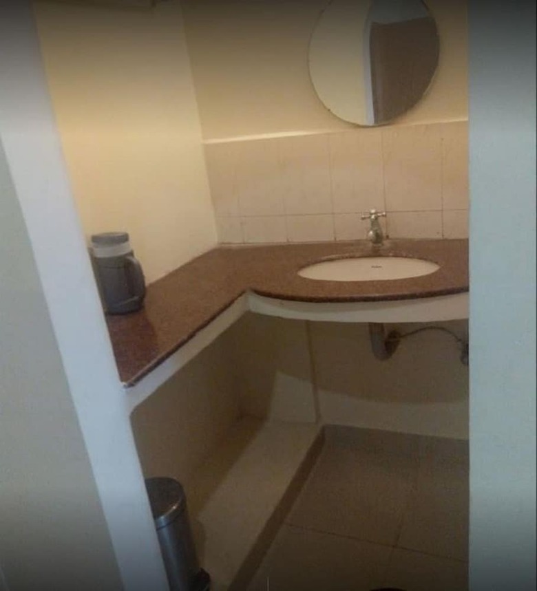Hotel Krishna Tourist Home