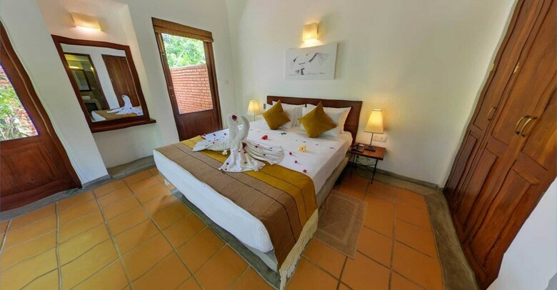 Hotel Ehalagala Lake Resort