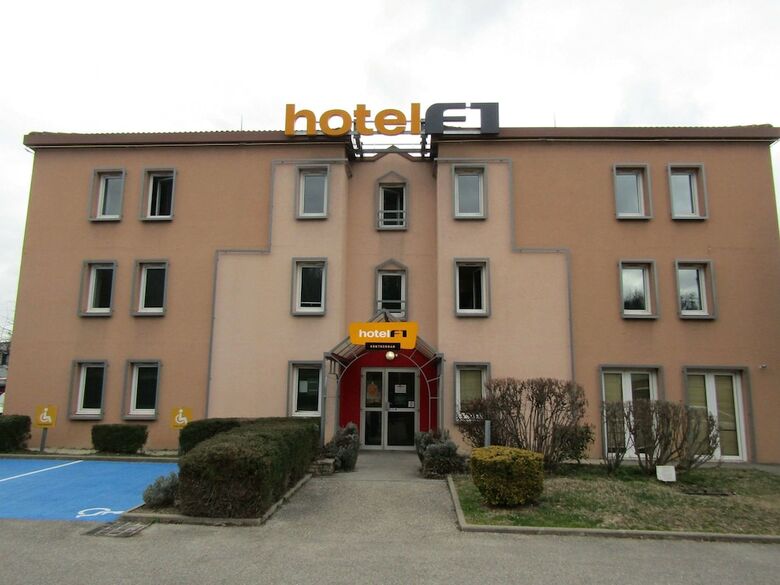 Hotelf1 Lyon Massieux