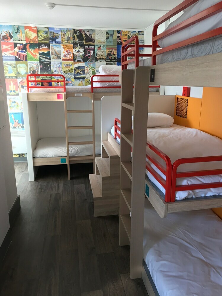 Hotelf1 Lyon Massieux