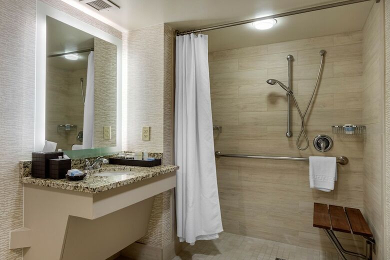 Omni San Antonio Hotel At The Colonnade