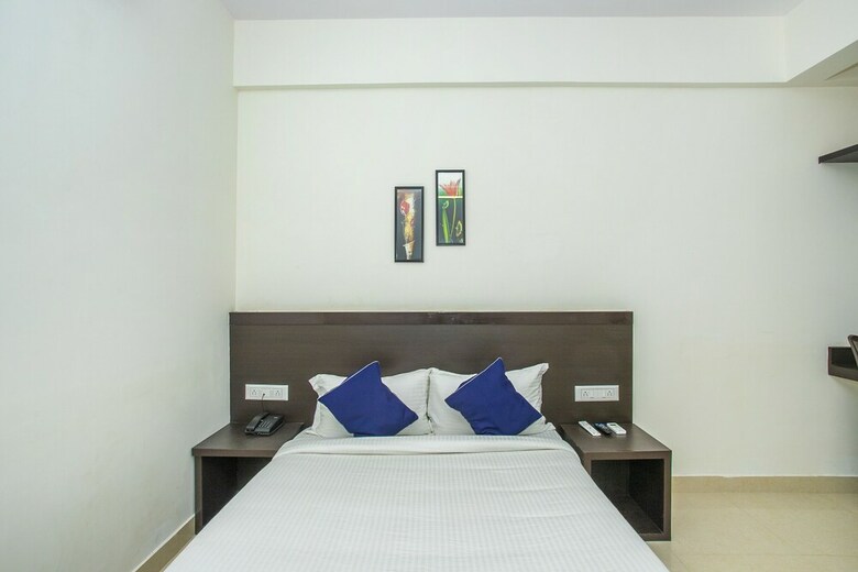 Hotel Oyo 20026 Silverkey Rr Nagar