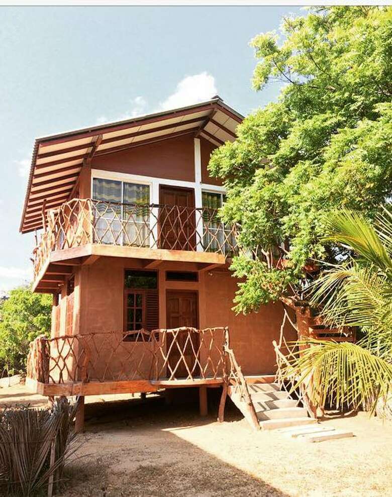 Hotel Sarada Beach Resort