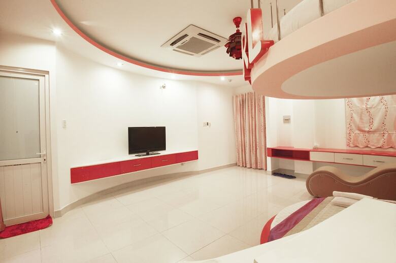 Hostal My Friends Hotel - Hostel