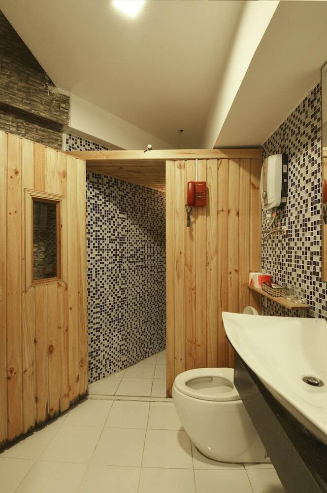 Hostal My Friends Hotel - Hostel