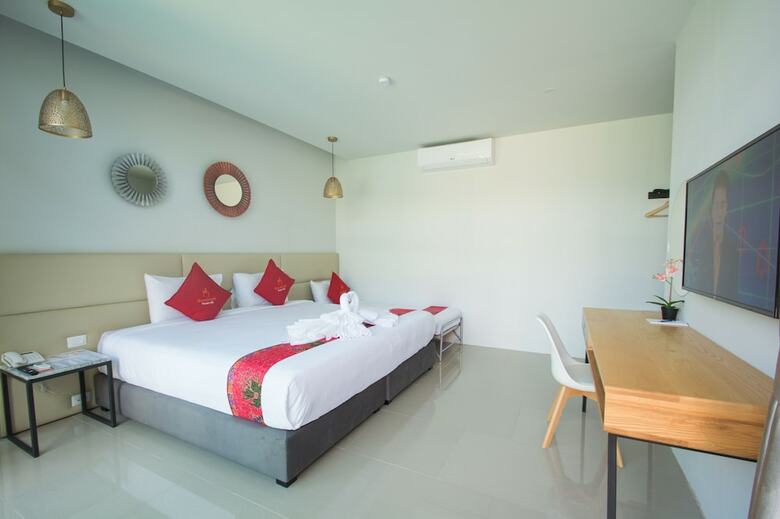Goodnight Phuket Villa