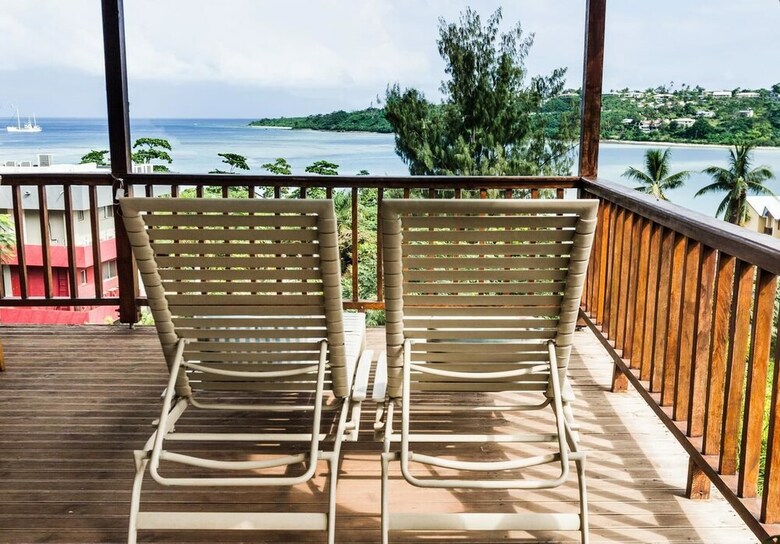 Bed & Breakfast Room With A View