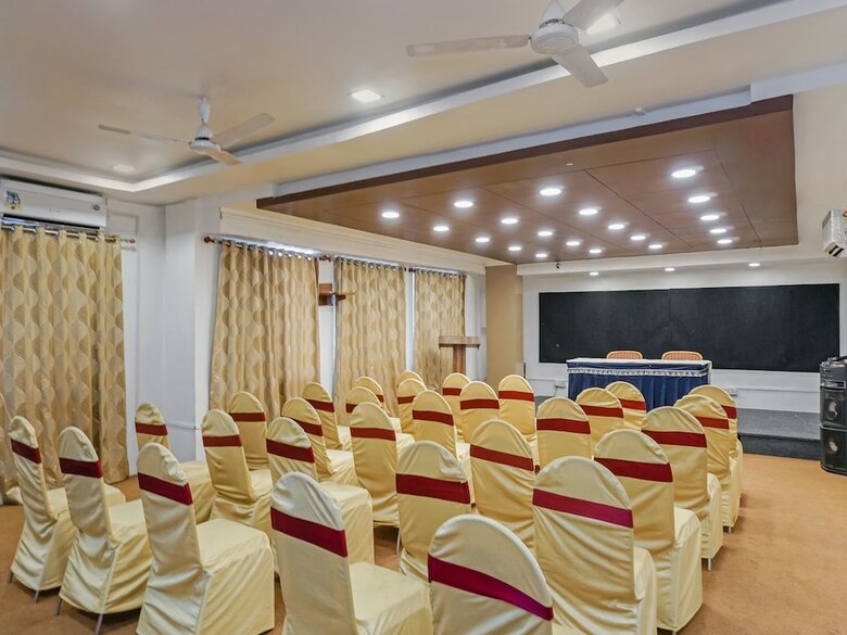 Hotel Treebo Trip Shagun Executive
