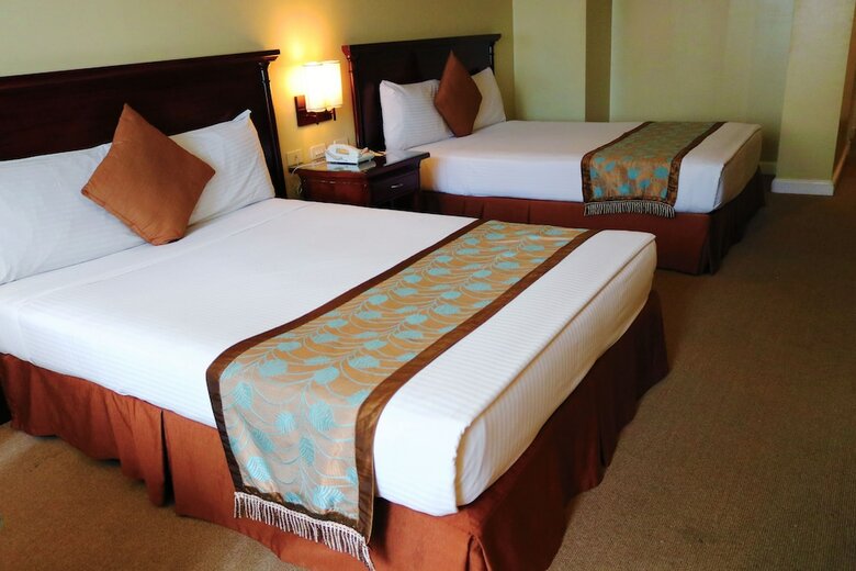 Hotel Oxford Suites Makati