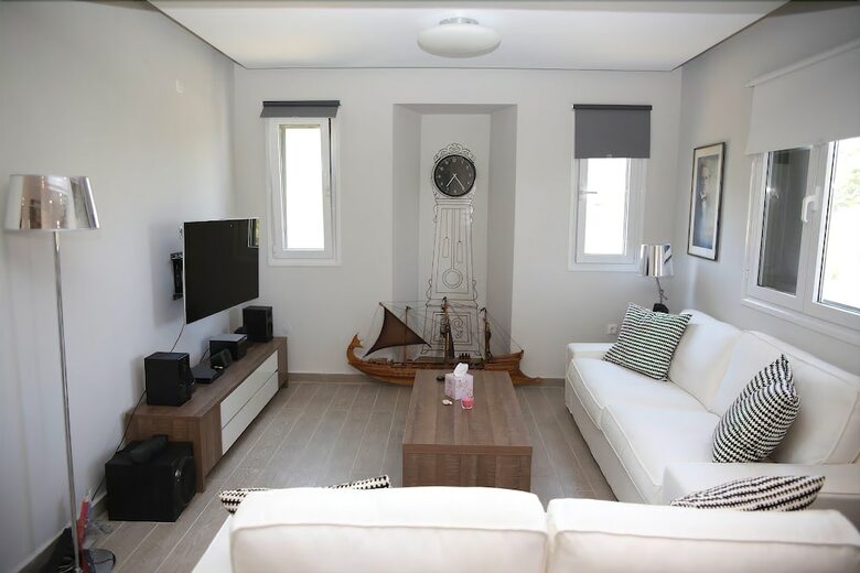 Hiend Beach Villa