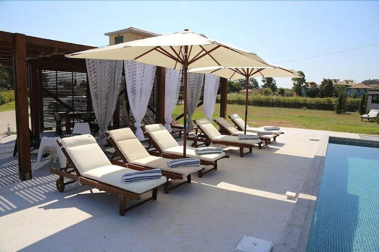 Hiend Beach Villa