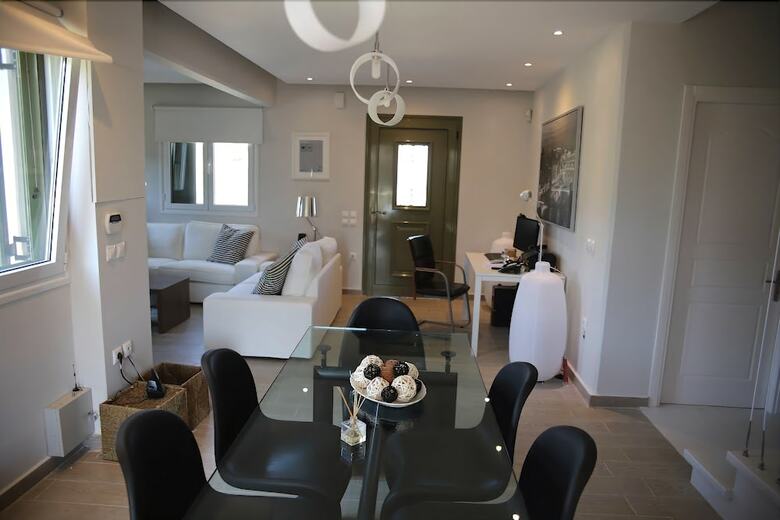 Hiend Beach Villa