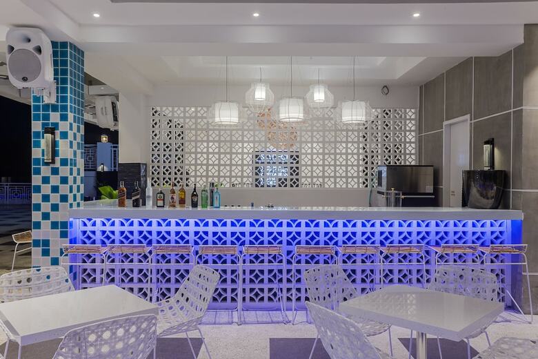 Hotel Stonehill Suites