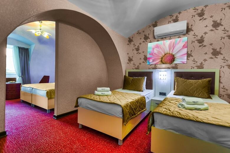 Baku City Hotel