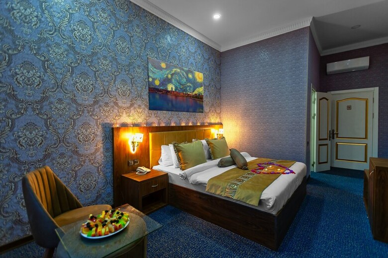 Baku City Hotel